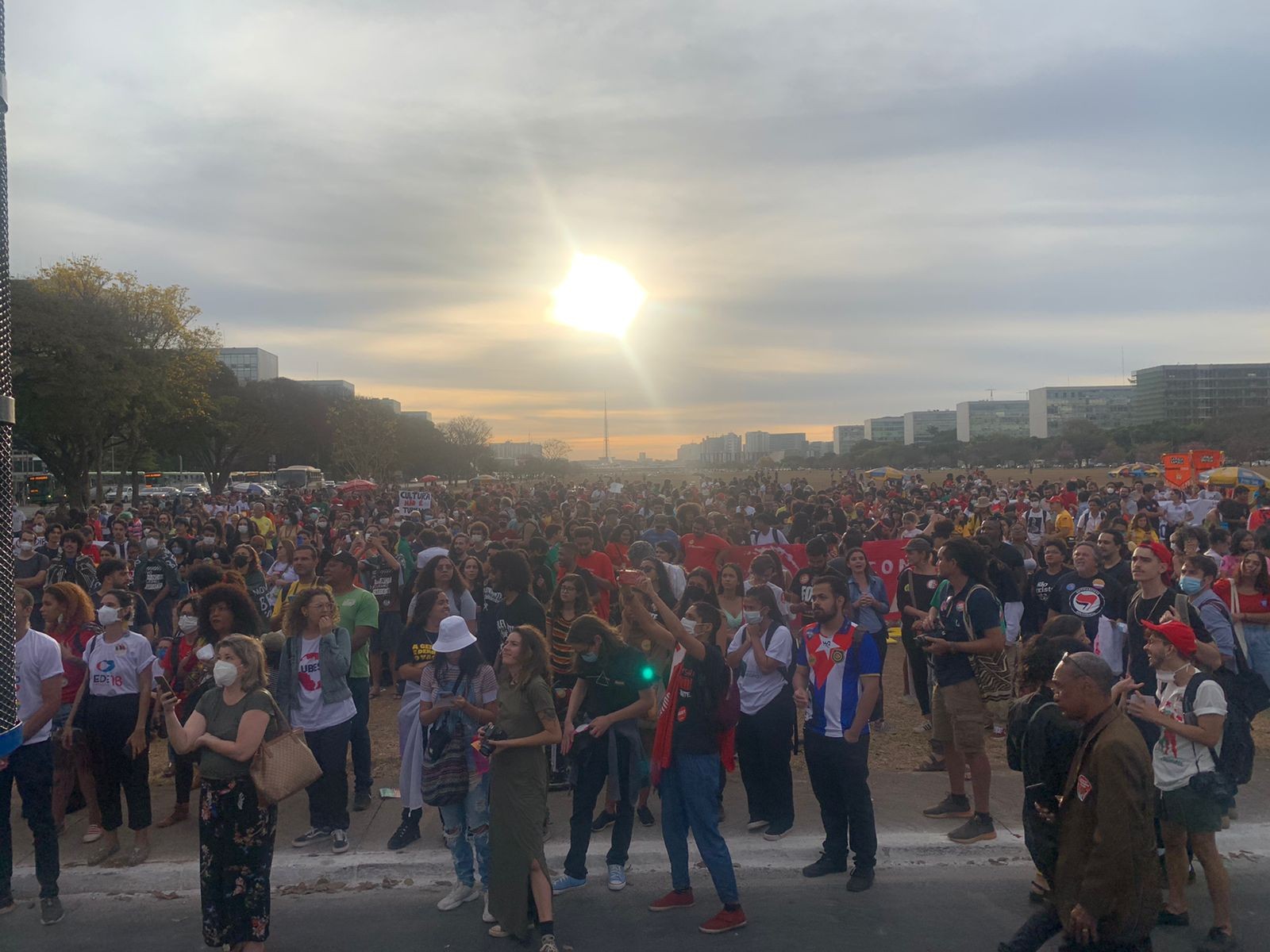Manifestação pró-democracia em frente ao Congresso, em Brasília, nesta quinta-feira (11/08/2022) — Foto: Marcelo Ribeiro/Valor