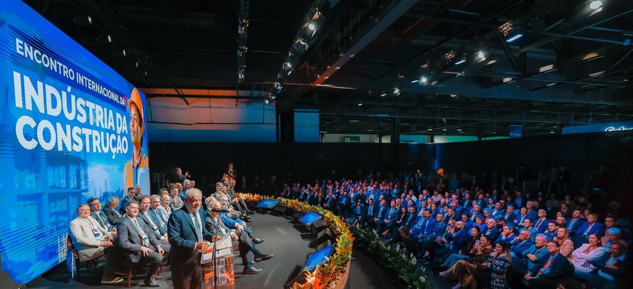 Lula cita Master ao fazer piada em evento com empresários
