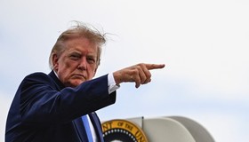 Trump afirma que EUA têm ‘controle total’ do Estreito de Ormuz 