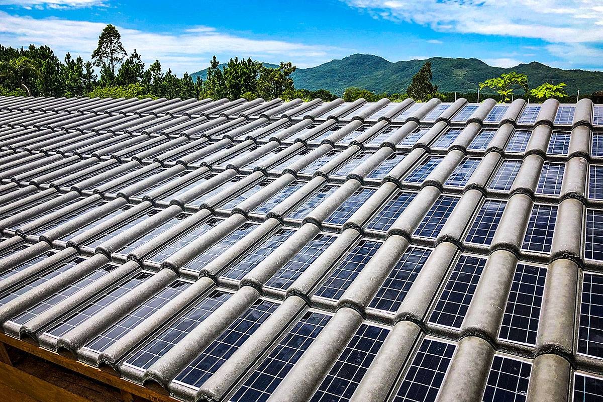 Tiles-fotovoltaica-da-eternit-rep.jpg