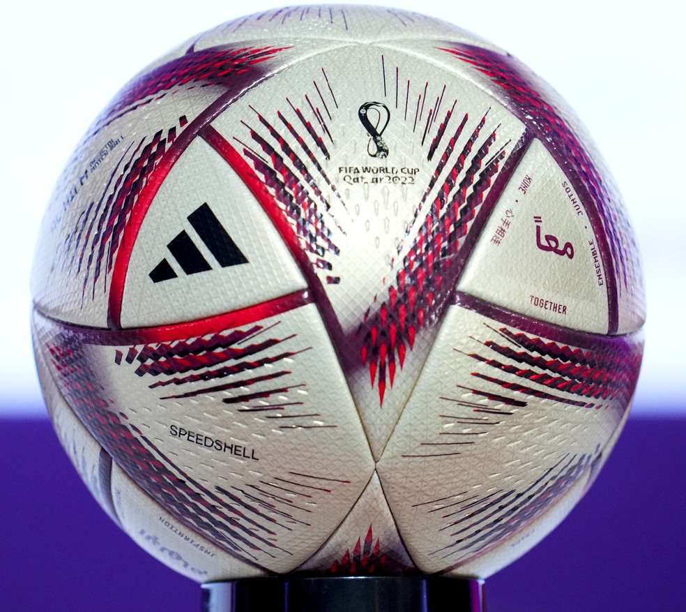 Al Hilm: veja como é a bola oficial dos últimos quatro jogos da Copa do  Catar