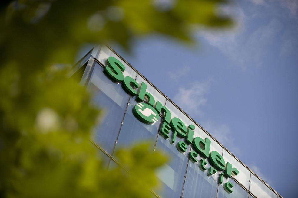 Foxconn colaborará con la francesa Schneider Electric para desarrollar centros de datos