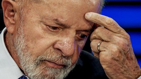 Lula defende que responsáveis por fake news sobre enchentes no RS sejam banidos da política