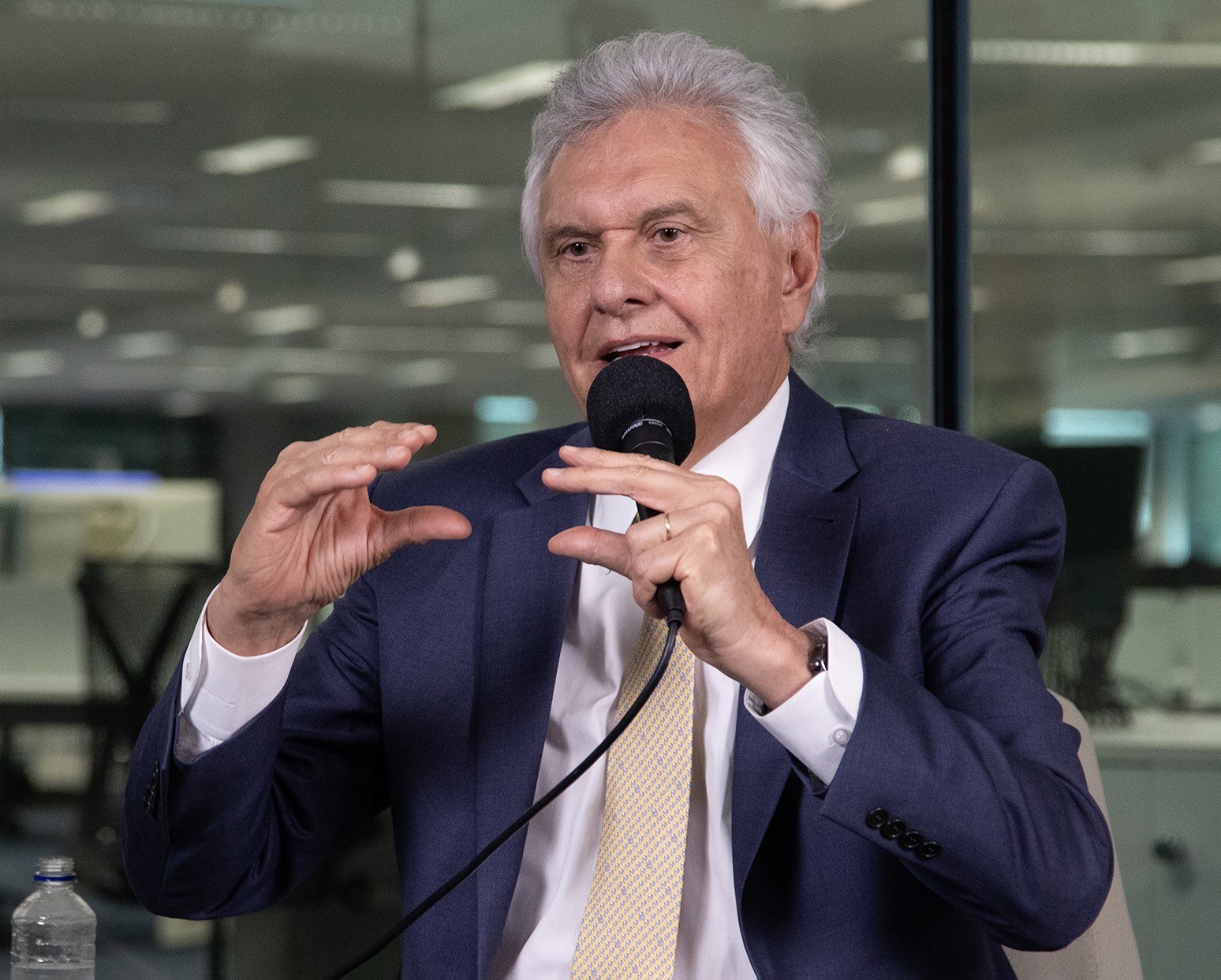 Avanço de Augusto Cury mostra que candidatos de fora da polarização podem chegar ao 2º turno, diz Caiado - QTU Questões do Universo