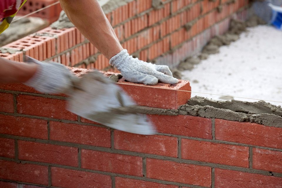 Nível de atividade da construção civil cai no 3° trimestre, aponta CNI
