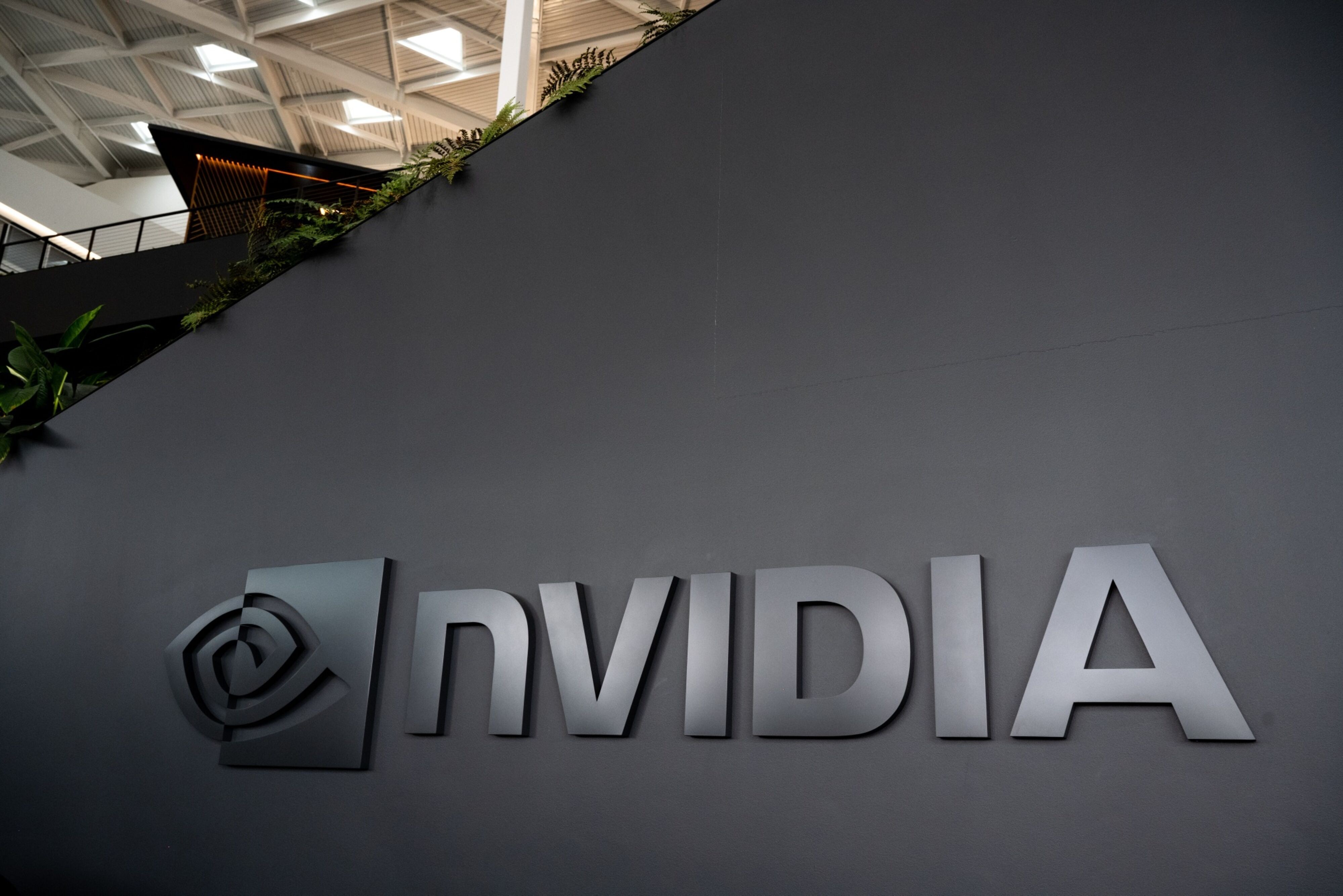 Nvidia ignora preocupações geopolíticas e planeja investir US$ 150 bi por ano em Taiwan