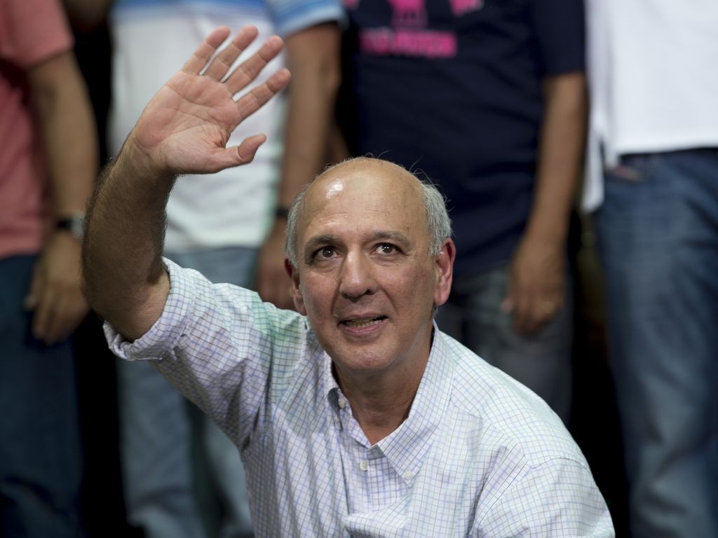 Ex-governador do DF passa por procedimento cardíac