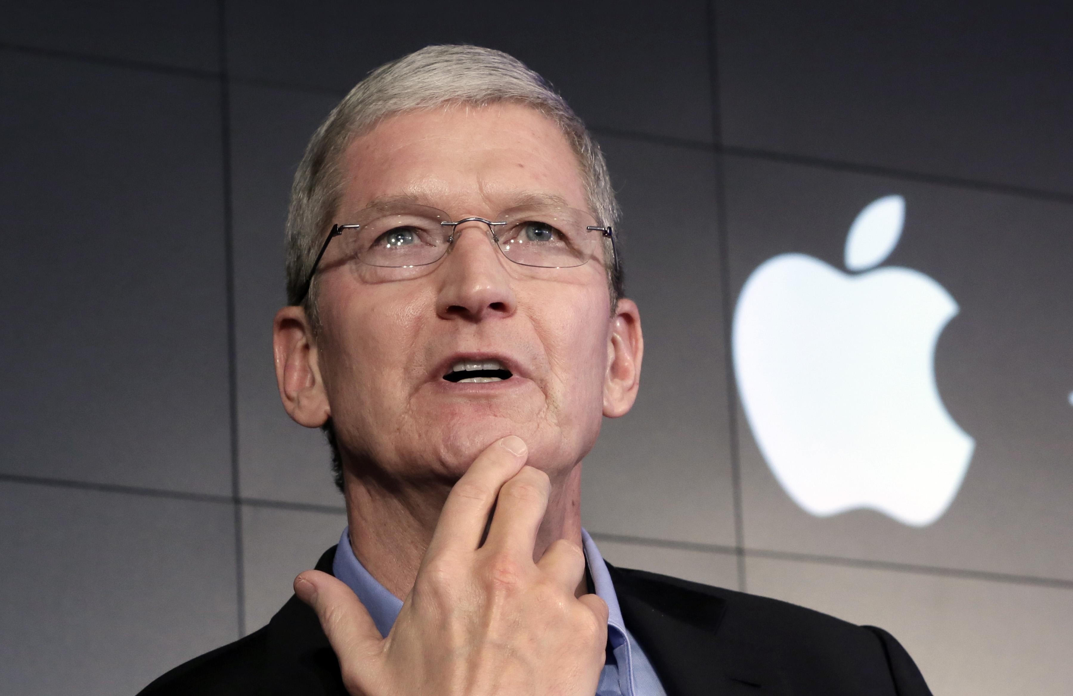 Tim Cook, da Apple, planeja se juntar a CEOs de tecnologia na posse de Trump