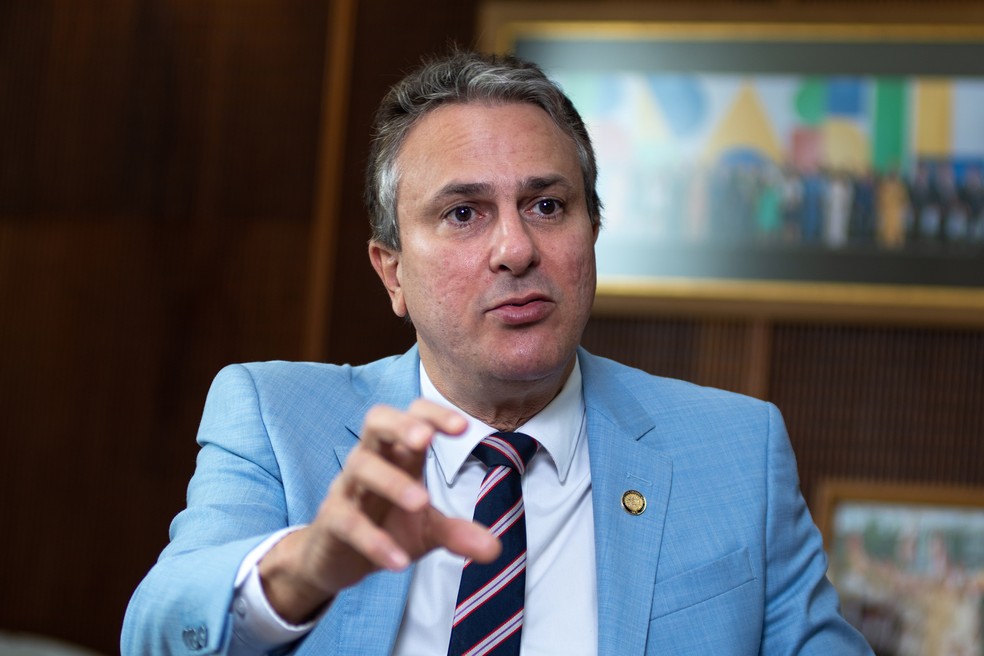 O mnistro da Educação, Camilo Santana — Foto: Gesival Nogueira Kebec/Valor