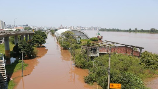 Prejuízo de municípios do RS com enchentes chega a R$ 6,3 bilhões, diz CNM