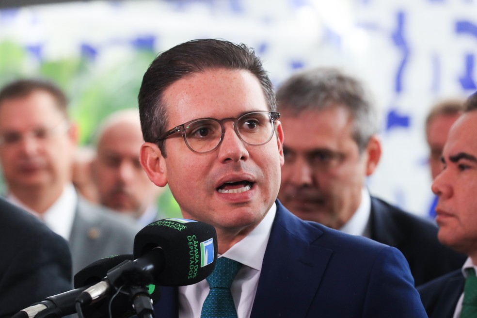 Presidente da Câmara dos Deputados, Hugo Motta, durante coletiva à imprensa após a reunião de lideres, em junho — Foto: Lula Marques/Agência Brasil