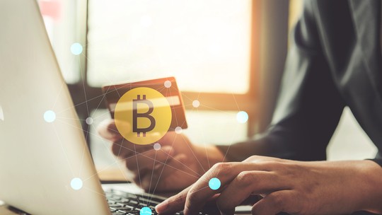 Varejistas atraem clientes e reduzem custos ao aceitar pagamentos com cripto