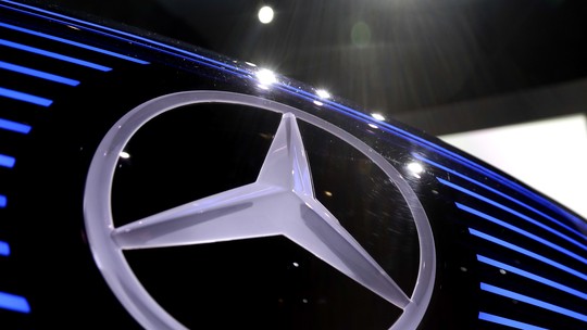 Mercedes e Stellantis pedem adiamento das tarifas pós-Brexit
