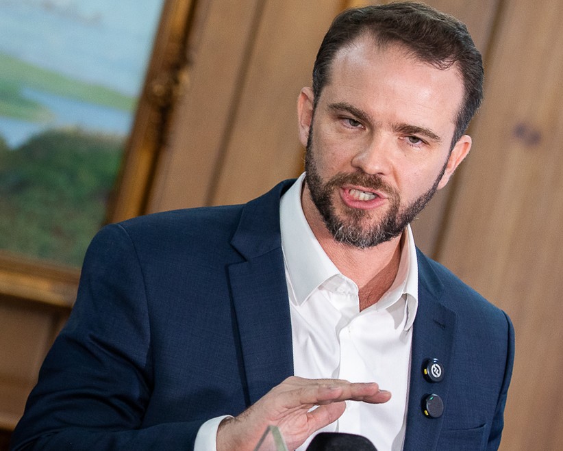 Orçamento terá bloqueio maior e corte será na ‘carne’, diz Durigan