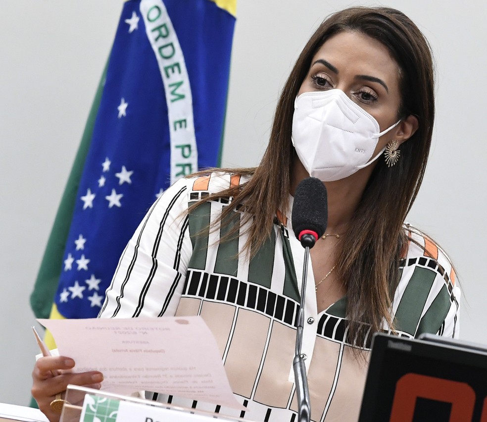 Flávia Arruda: em evento do mercado financeiro, ministra anunciou veto de R$ 10 bilhões nas emendas de relator — Foto: Jefferson Rudy/Agência Senado