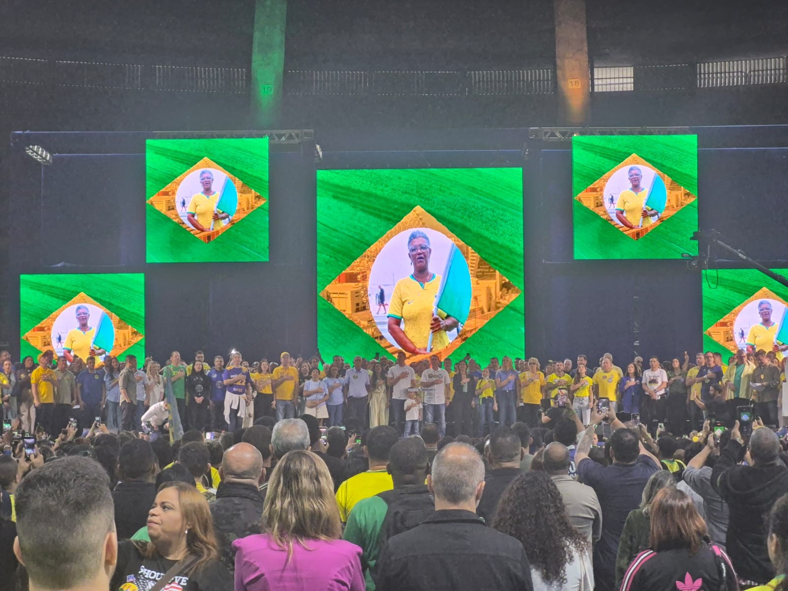 Rio: Ruas ressalta origem popular e alfineta Paes ao citar show de Madonna - QTU Questões do Universo