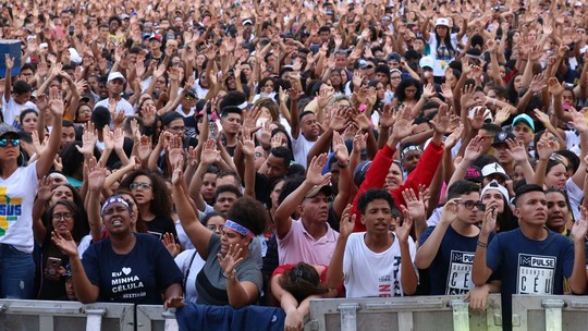 Público vaia Lula e interrompe discurso de ministro no palco da Marcha para Jesus