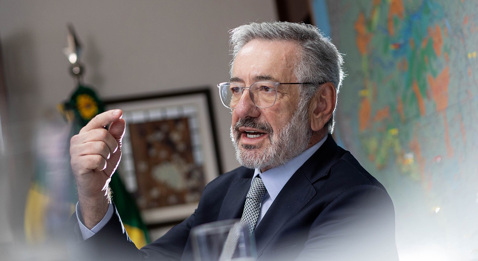 Brasil buscará solução negociada caso EUA apliquem tarifa de 25%, diz ministro Márcio Rosa