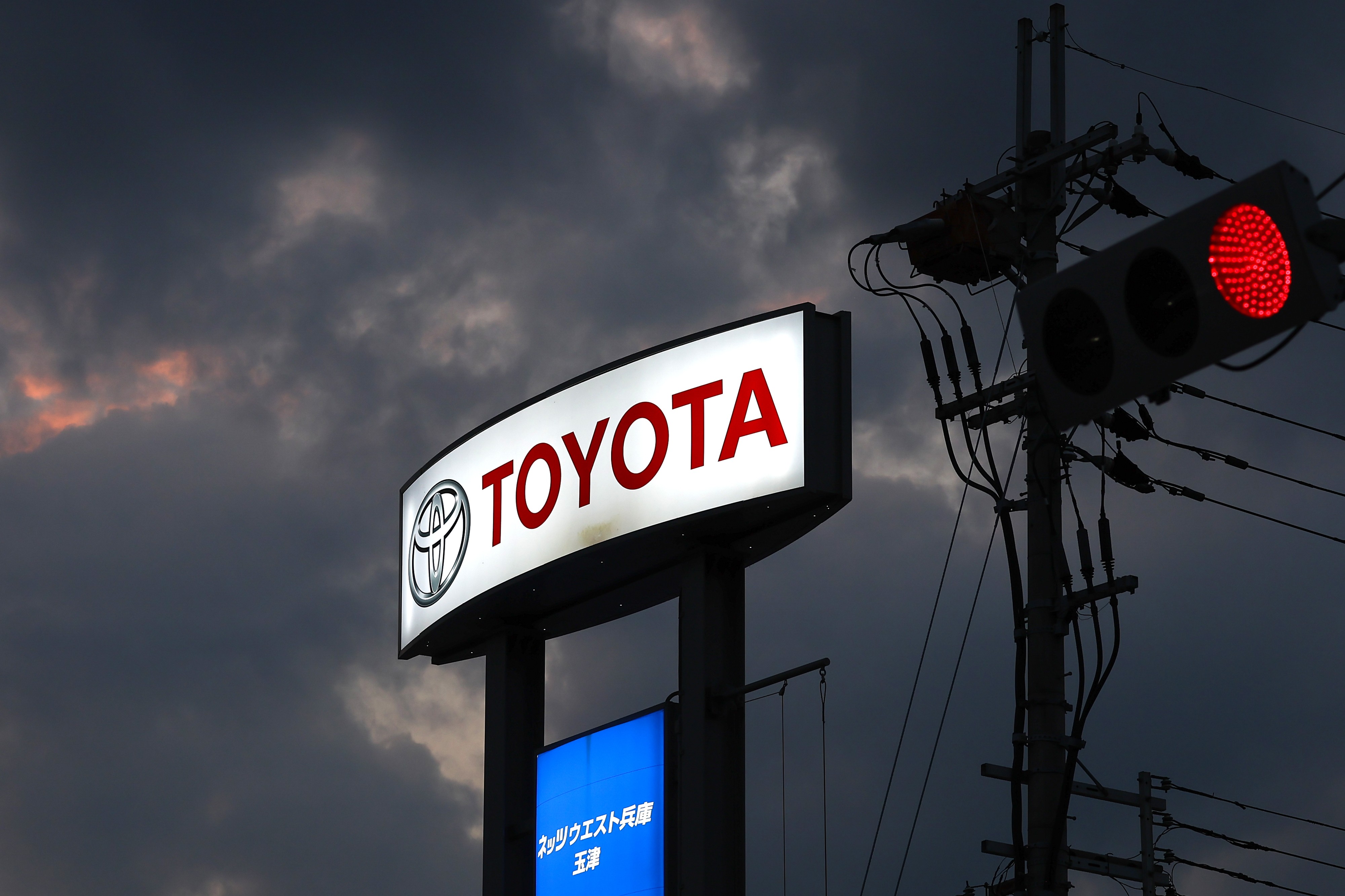 Toyota e Honda retomam produção na Tailândia após inundações - Foto