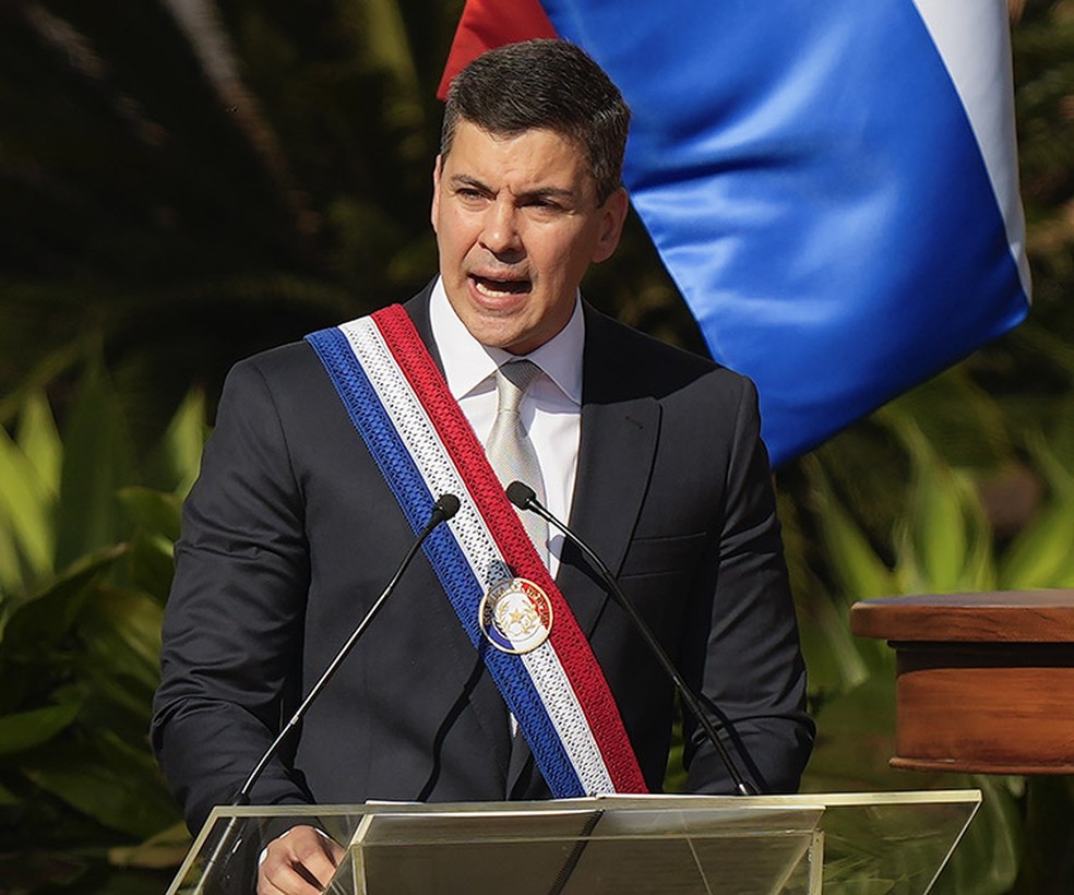 Presidente assume no Paraguai | Mundo | Valor Econômico