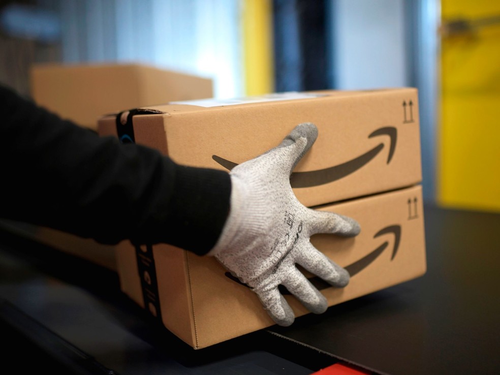 Amazon e Azul ampliam rotas para reduzir prazo de entrega de encomendas no Brasil Empresas Valor Economico