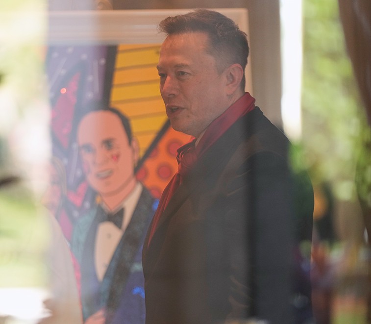 FT: IPO da SpaceX deve consolidar o controle de Elon Musk com acordo salarial vinculado a Marte