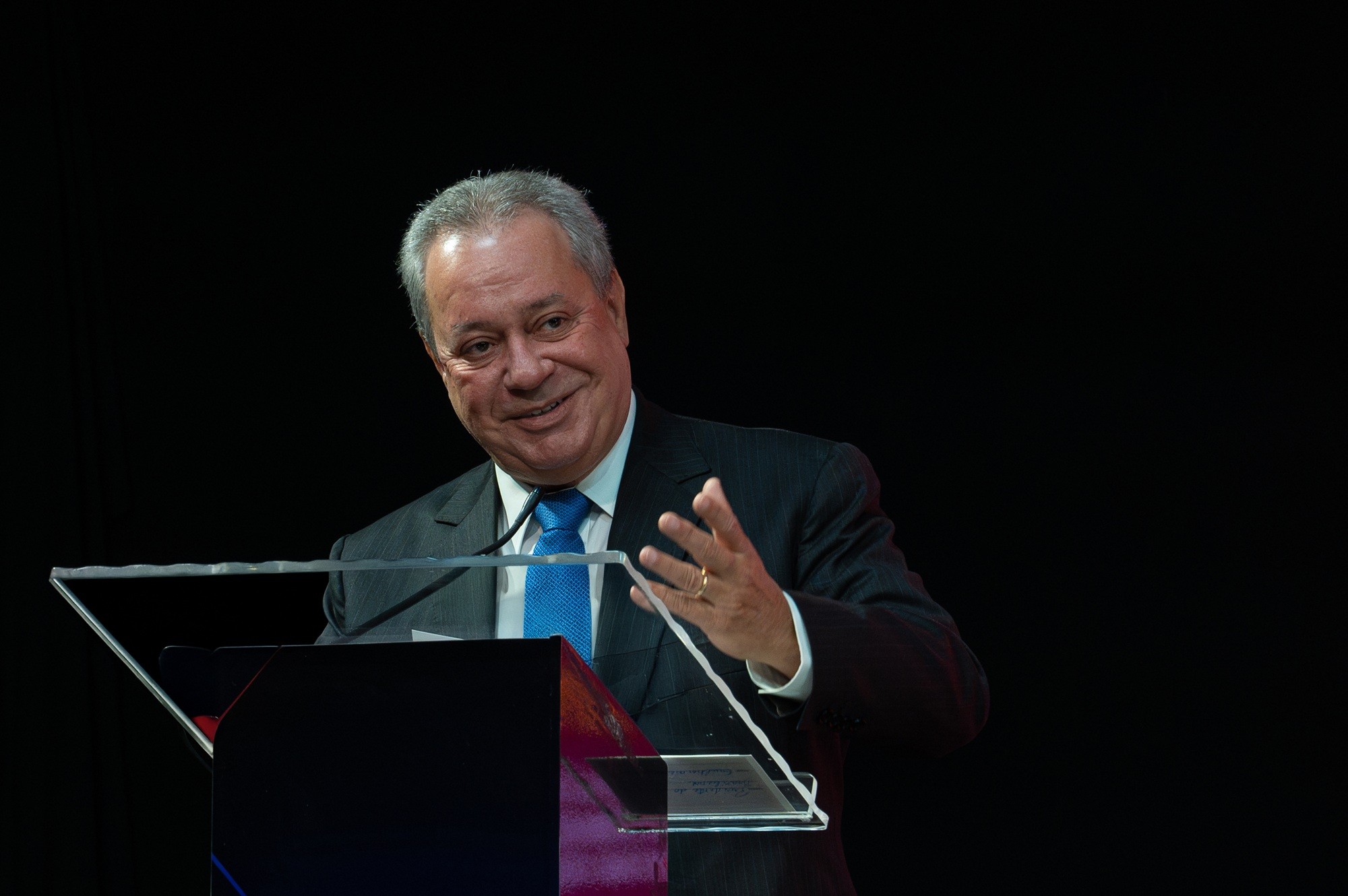 Indústria brasileira vê perda de competitividade com tarifaço dos EUA e pede esforço em negociações