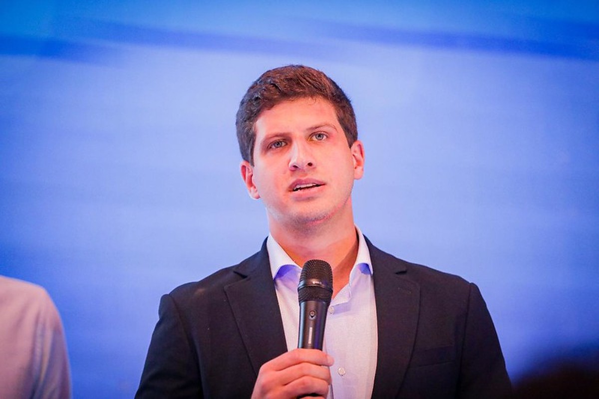 Datafolha No Recife, prefeito João Campos chega a 80 das intenções de