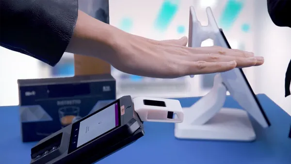 Ingenico aposta em pagamento por biometria da palma da mão no Brasil |  Finanças | Valor Econômico