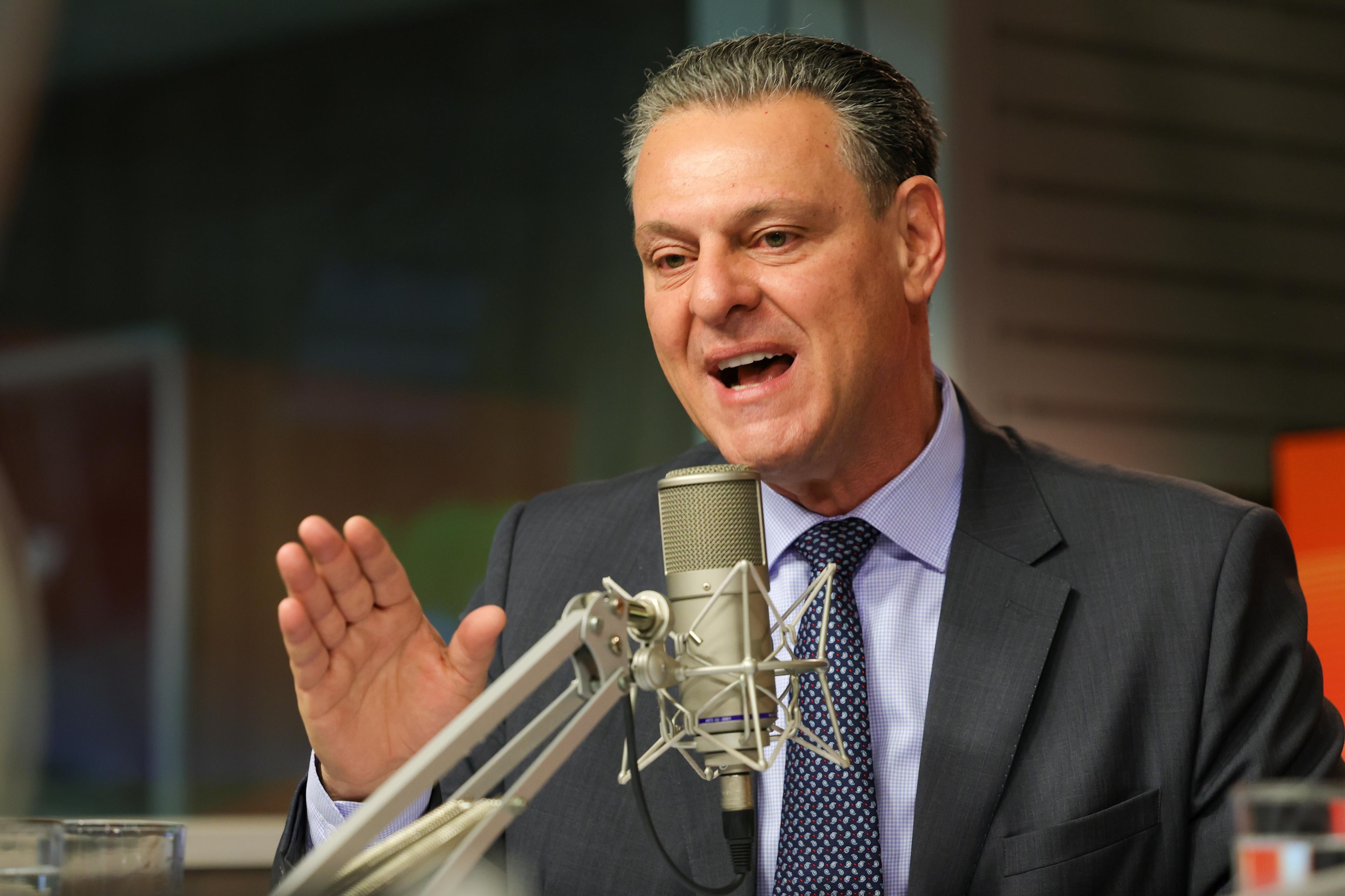 Lula exonera ministro da Agricultura para reforçar votação em CPMI do INSS