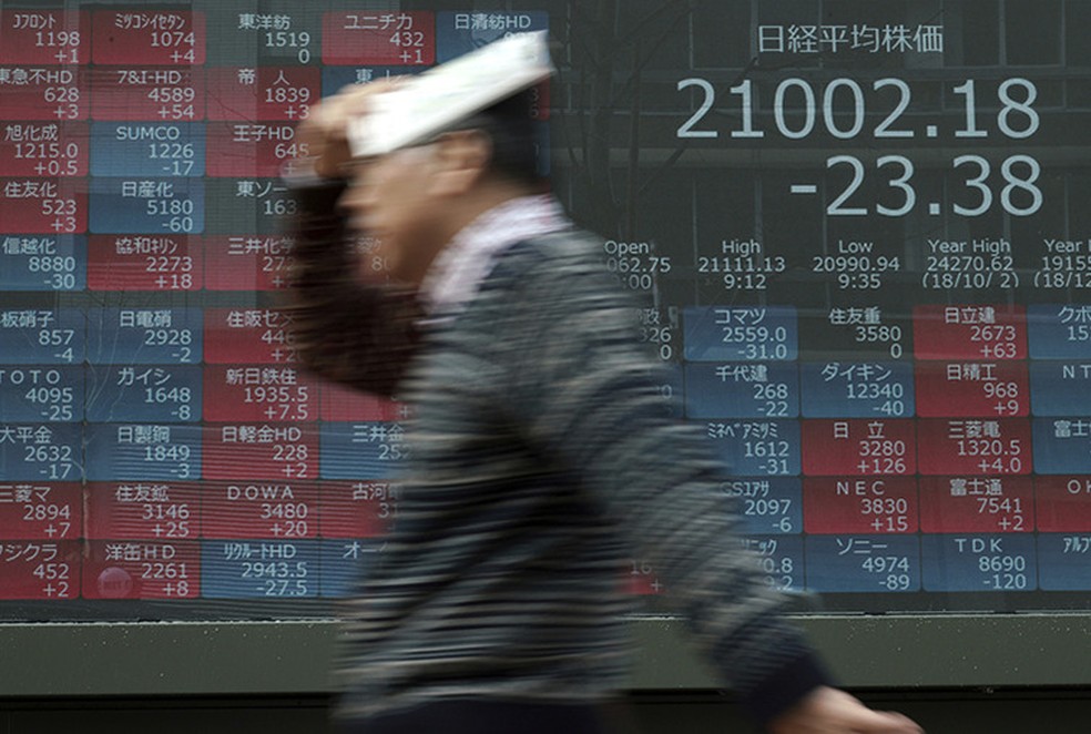 Mercados ficarão fechados por quase 10 dias no Japão; volatilidade deve crescer — Foto: Eugene Hoshiko/AP