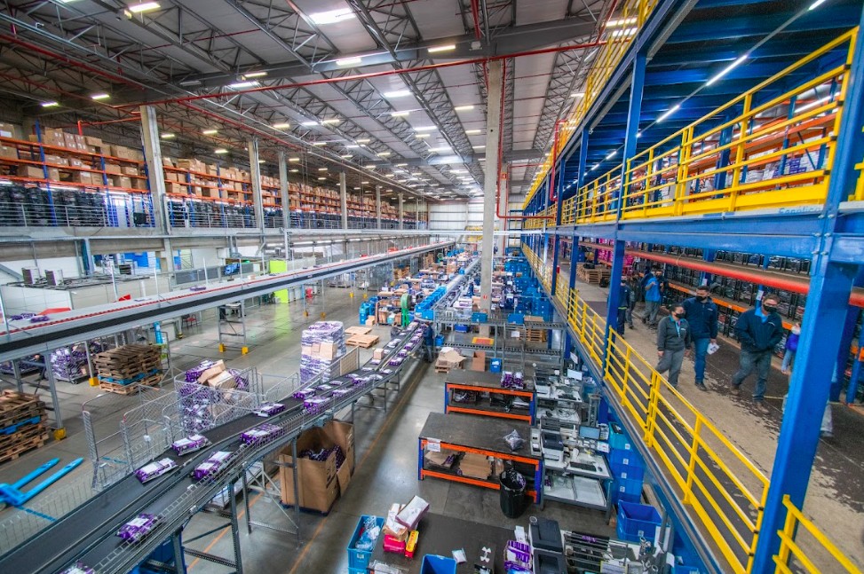 Confiança empresarial tem mais forte queda em dois anos, aponta FGV