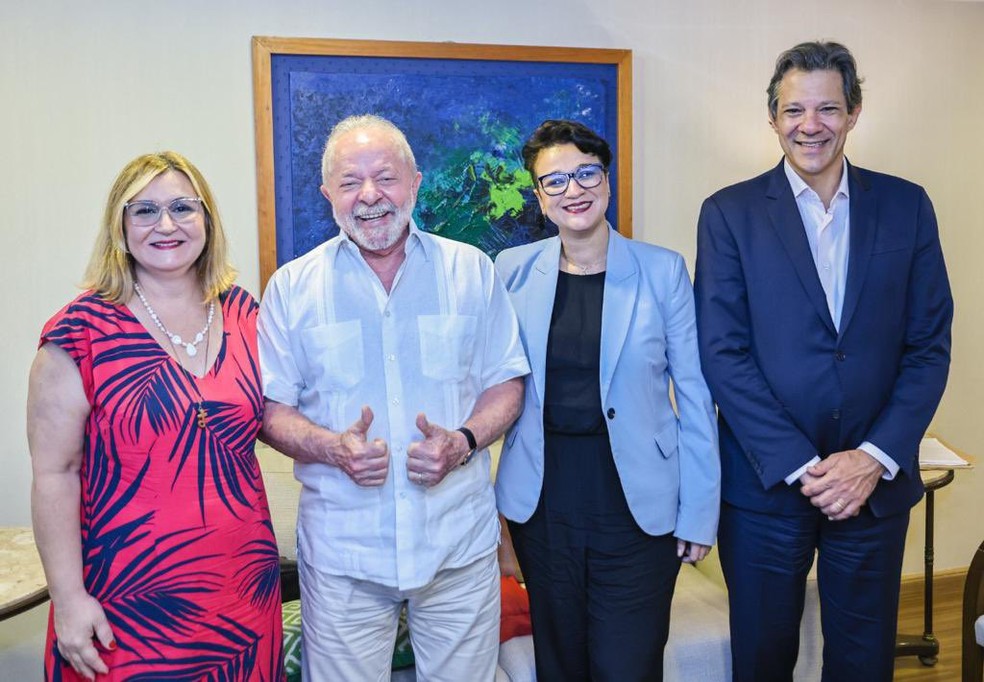 Lula, Haddad e as futuras presidentes de BB e Caixa — Foto: Ricardo Stuckert
