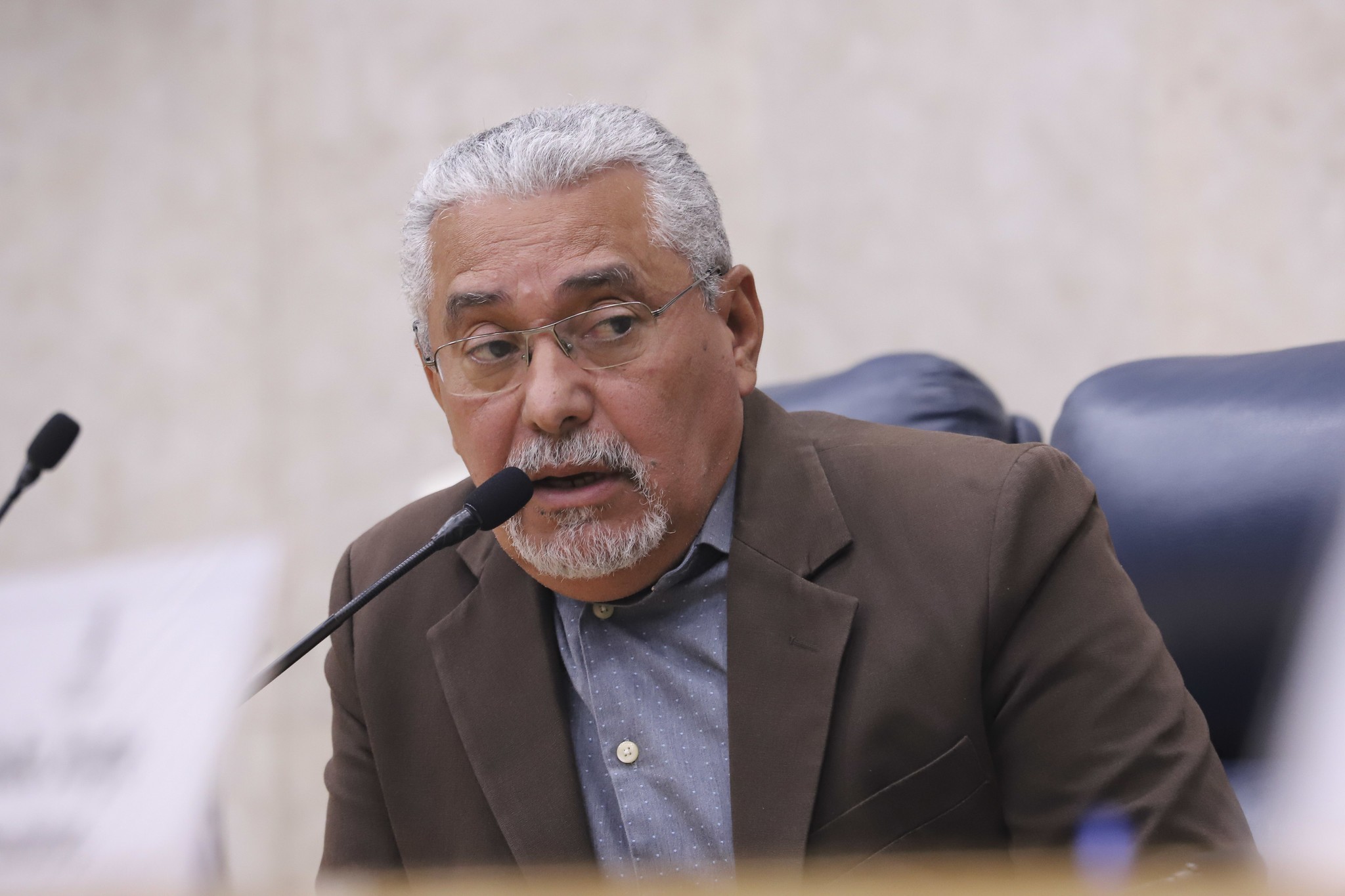 Vereador Senival Moura, preso sob suspeita de elo com PCC, pede afastamento do PT