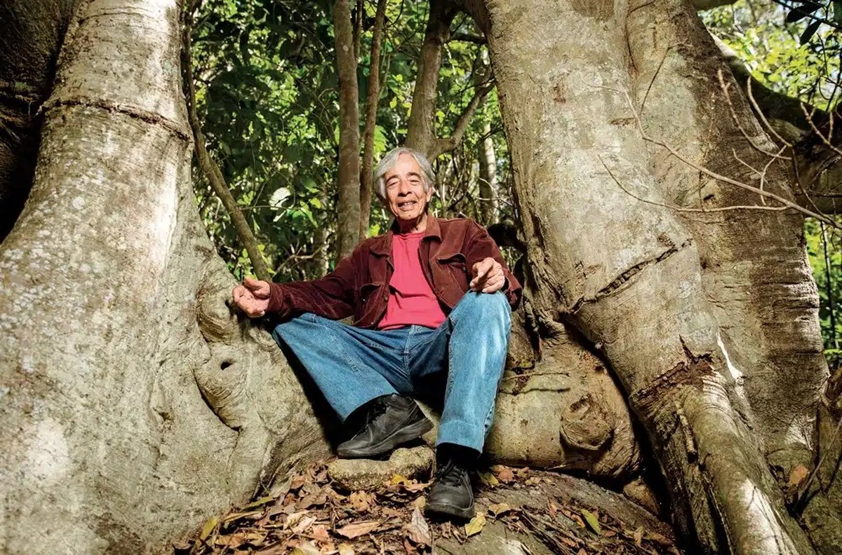 Atualização: Livro póstumo reúne o legado da vida dedicada às palavras e à natureza de Leonardo Fróes