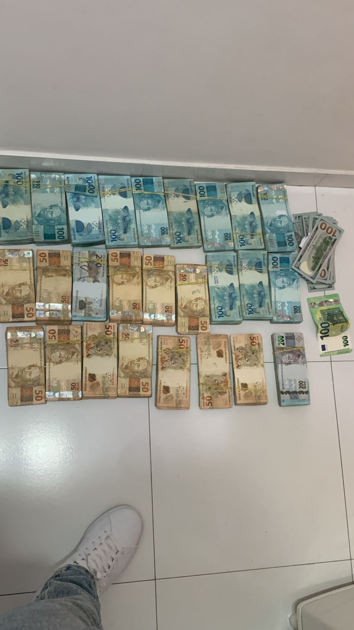 Operation Hidden Flow carries out searches on Faria Lima and targets funds, asset managers, and six fintechs | Finance