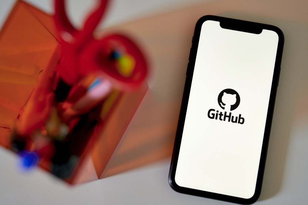 GitHub lança Copilot Chat, versão interativa de gerador de códigos por IA, Empresas