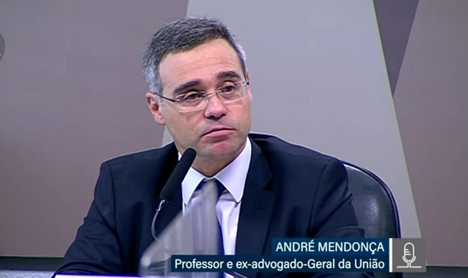 André Mendonça apela a pastores para destravar indicação ao STF