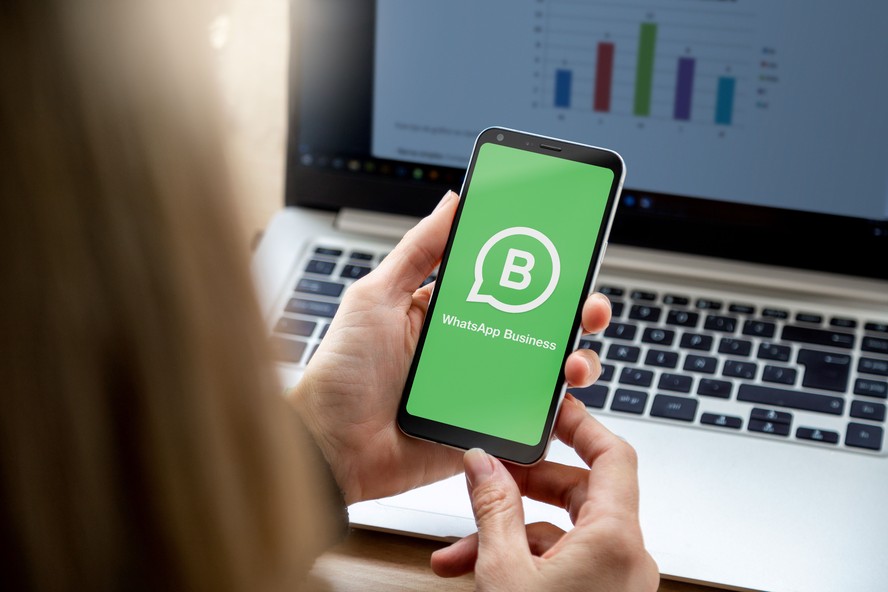 Atendimento pelo WhatsApp pode aumentar vendas em até 27% | Dino | Valor  Econômico