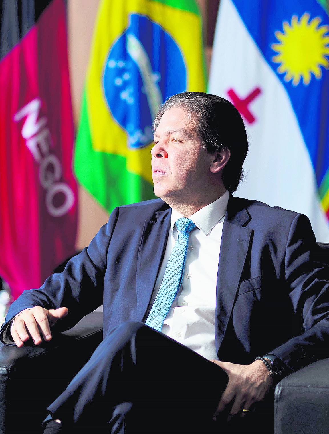 Ministro defende mudar modelo de universalização postal - QTU Questões do Universo