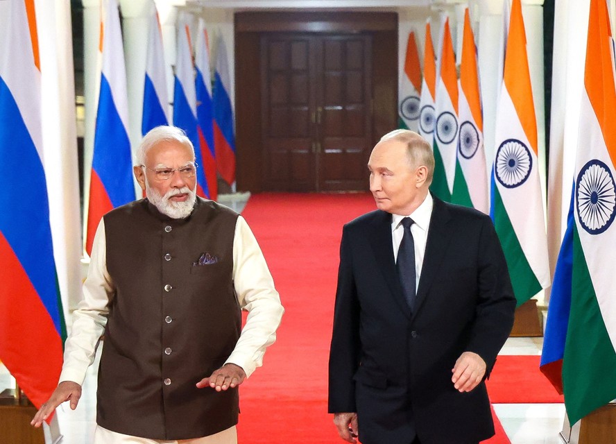 Putin e Modi se encontram na Índia com foco na expansão do comércio ...