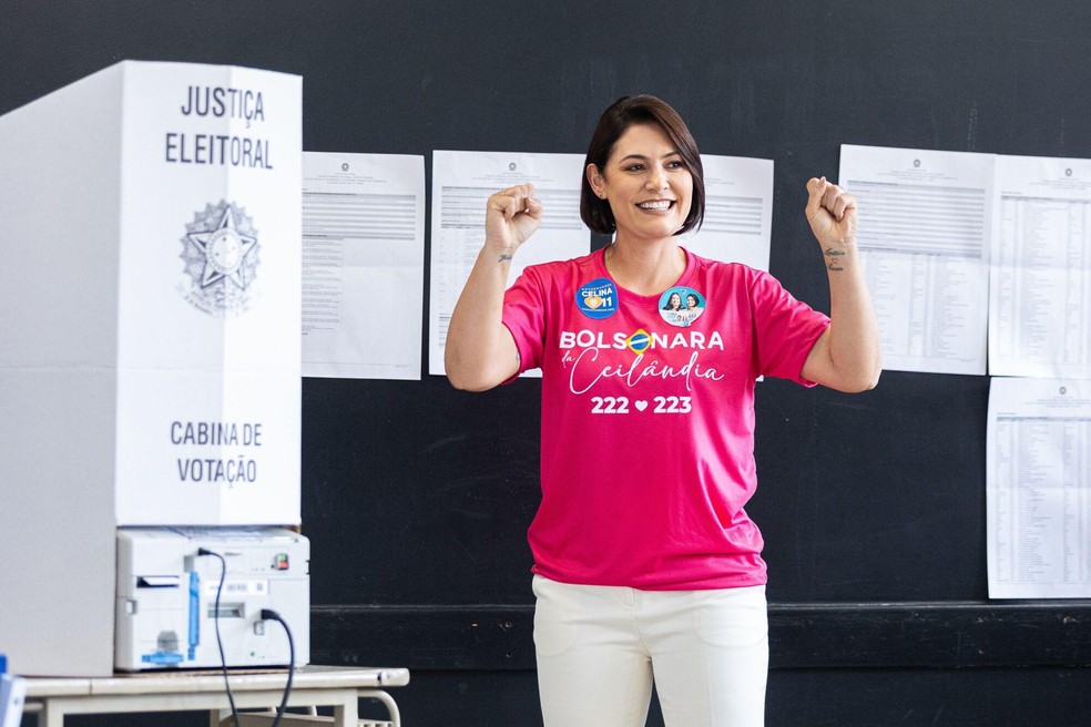 Michelle Bolsonaro comemora eleição ao Senado, mas não menciona Flávio | Eleições 2026 | Valor Econômico
