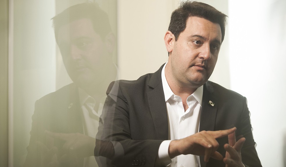Governo Ratinho Jr privatiza a COPEL em 3 dias