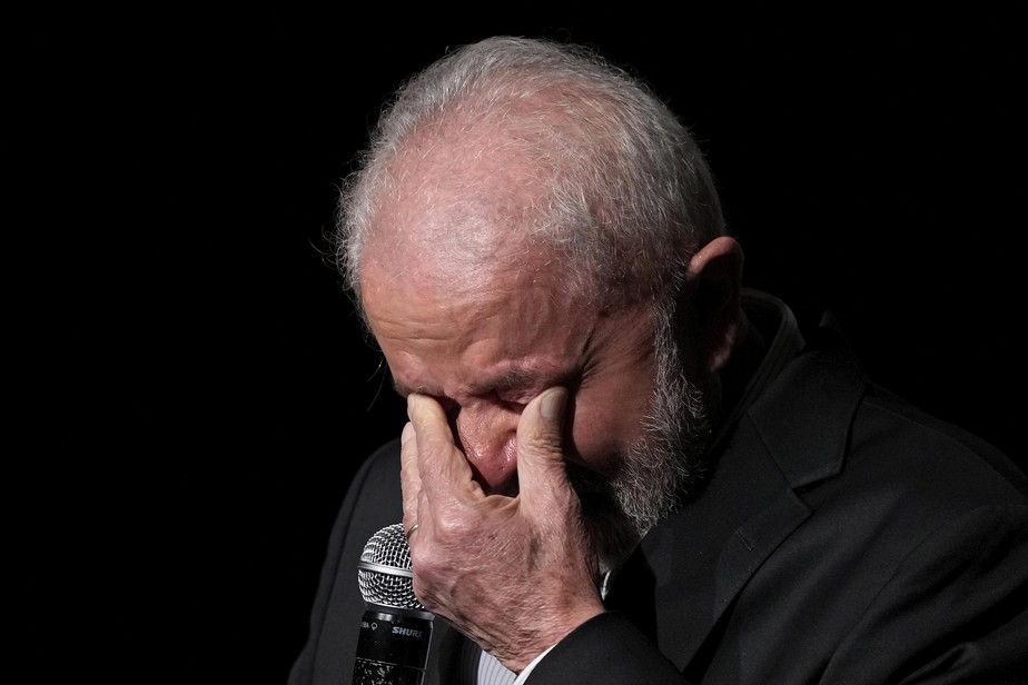 Donald Trump e Lula da Silva na foto do G7 em Évian-les-Bains sem interação