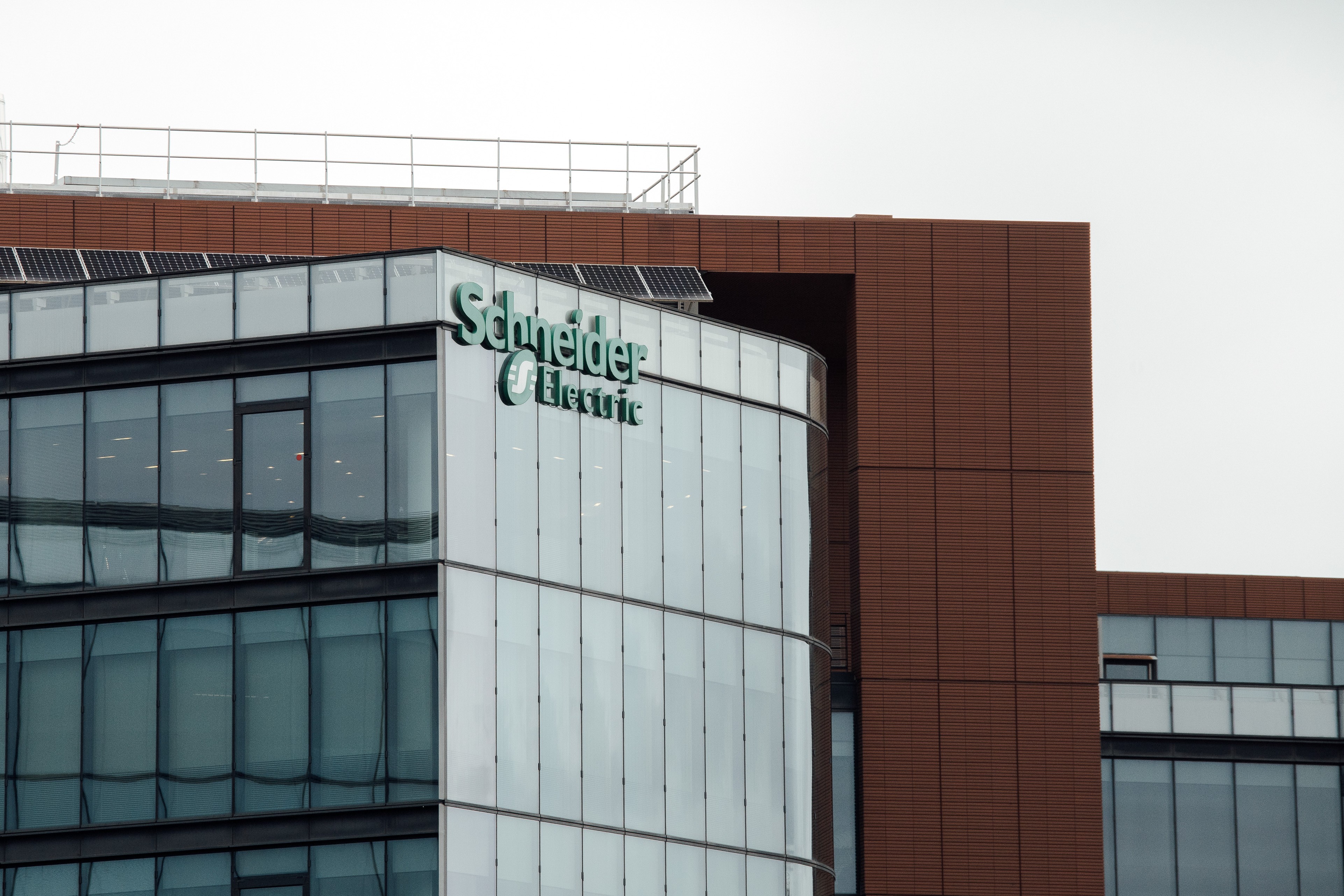 Schneider Electric comprará fabricante de software PTC por US$ 22,6 bilhões