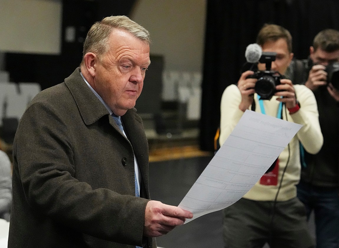 Sem maioria, futuro do governo dinamarquês fica nas mãos de chanceler