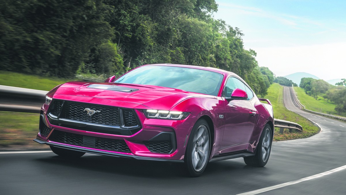 Ford Mustang chega aos 60 anos sem pensar em aposentadoria Empresas
