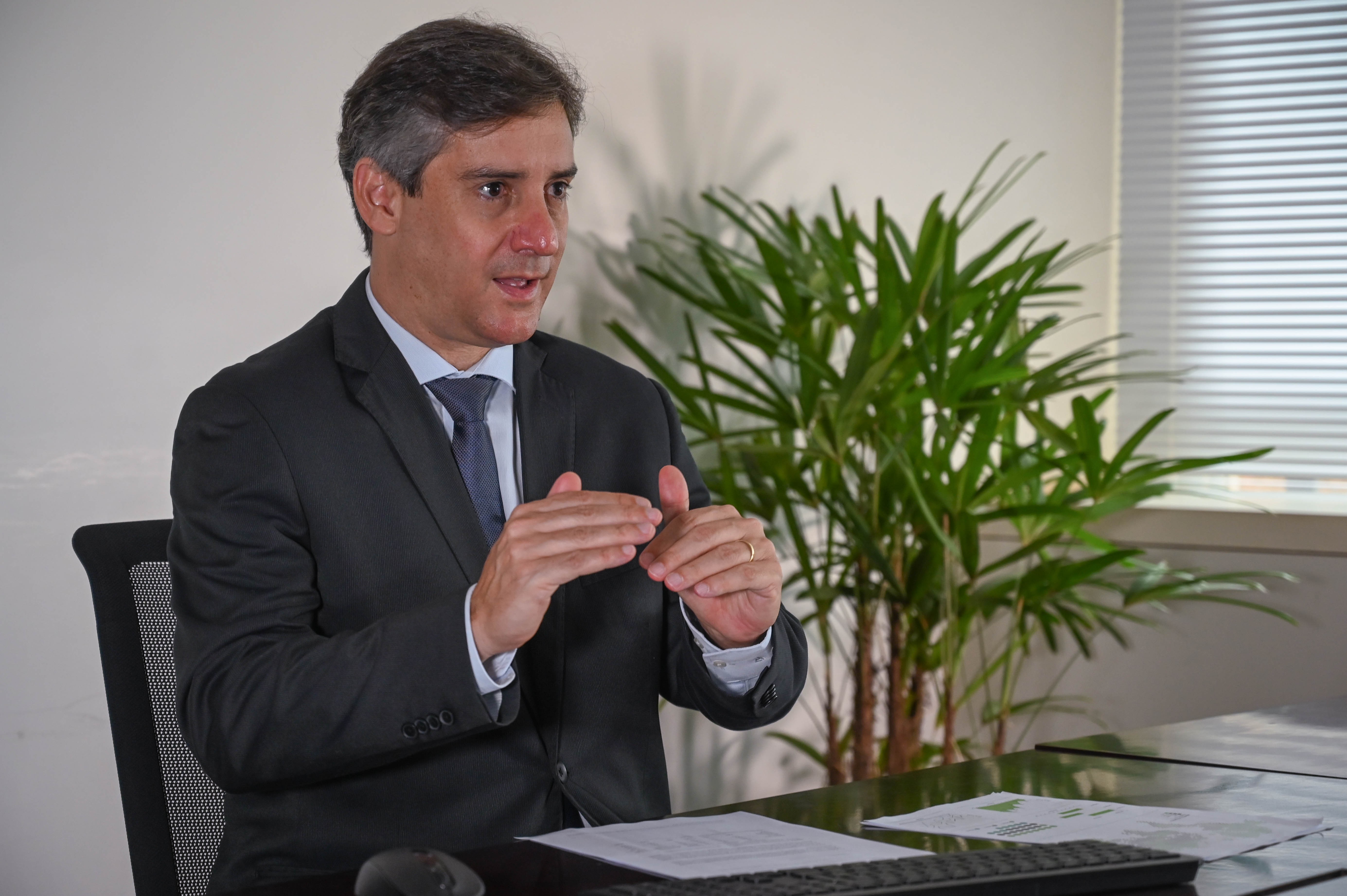 Mudança cultural e custos são desafios na implementação da duplicata escritural, diz CNI