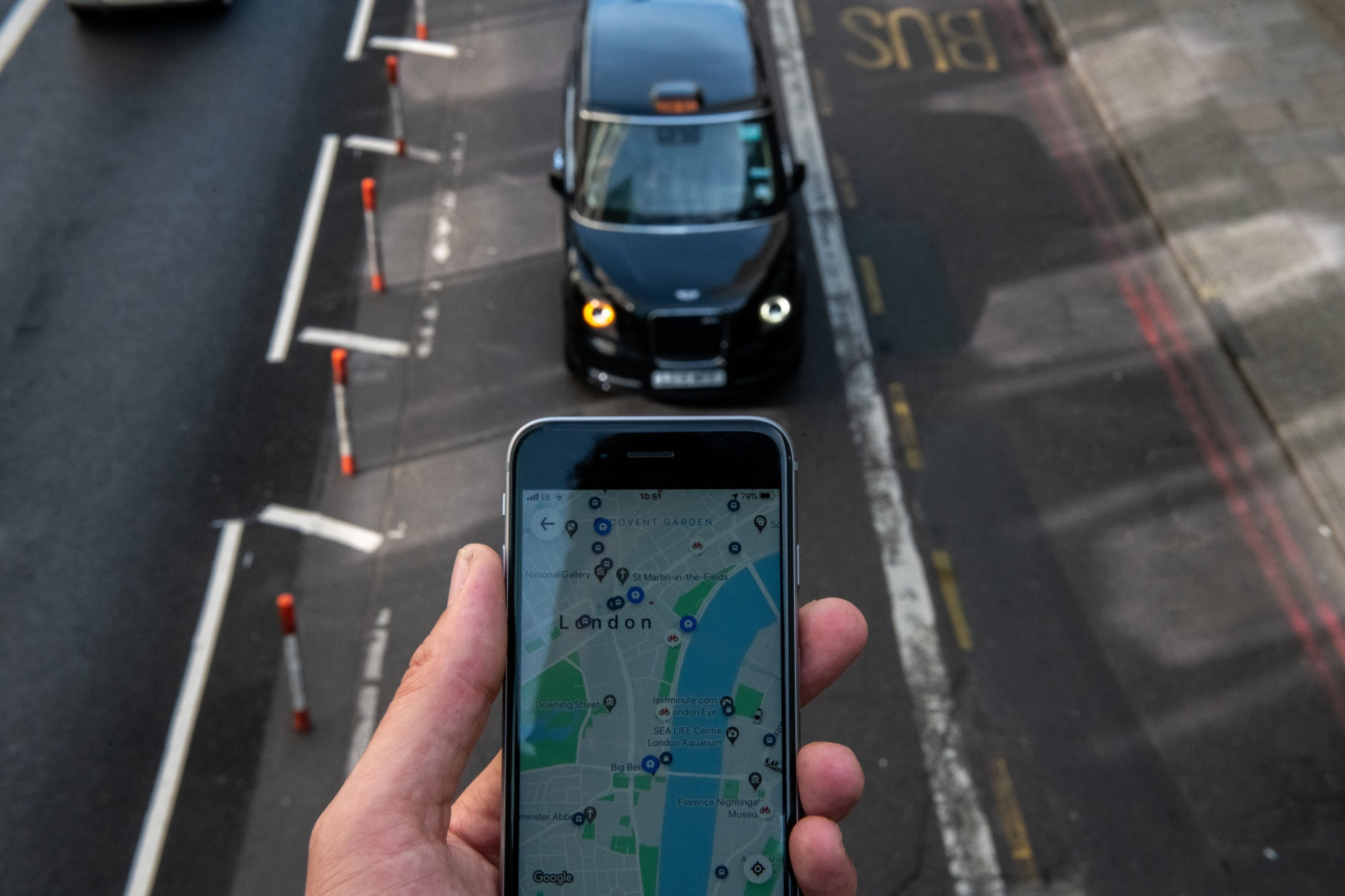Uber fecha acordo para oferecer táxi preto londrino no app