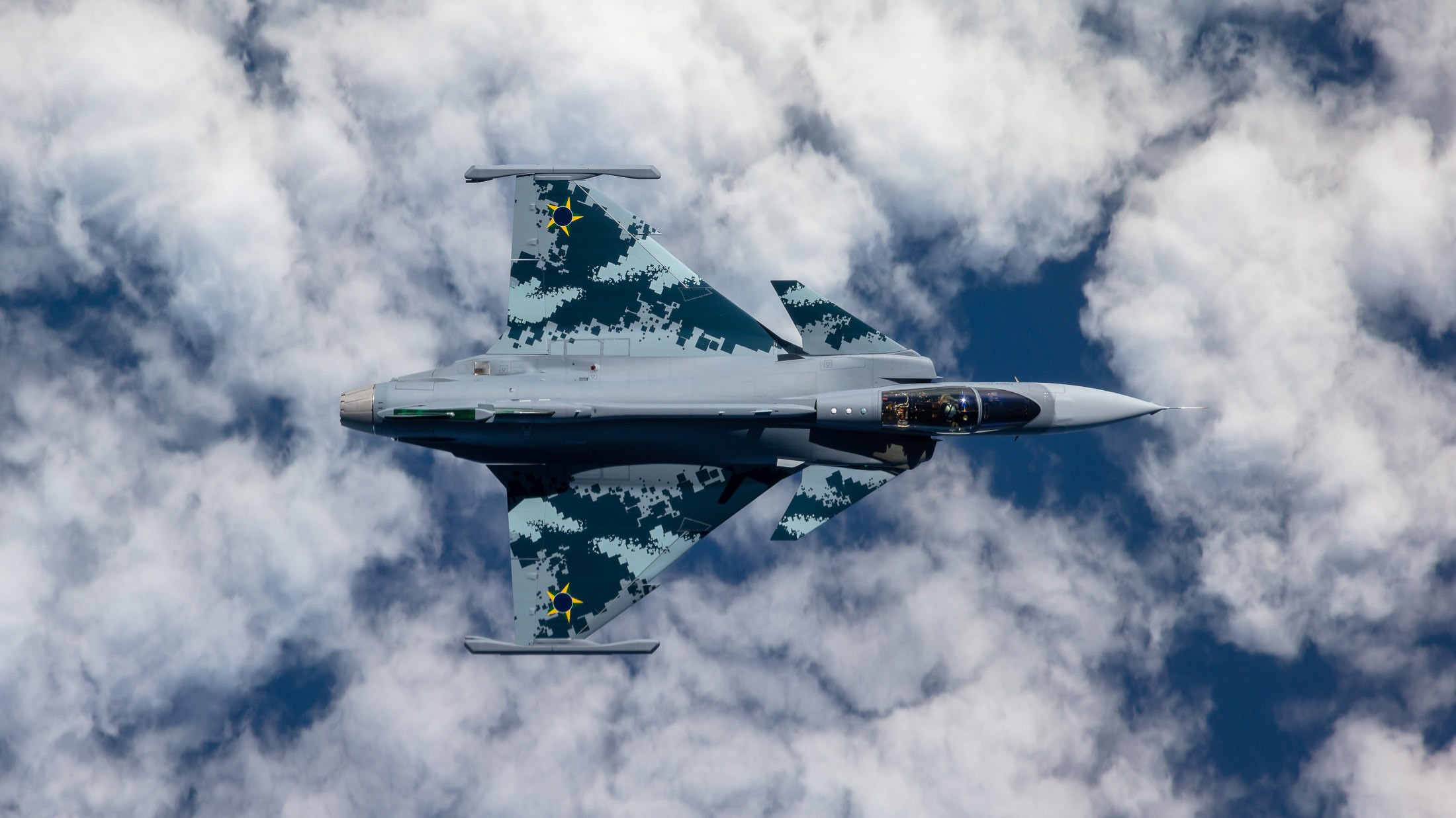 Ucrânia assina acordo para comprar 16 caças Gripen por US$ 2,54 bi
